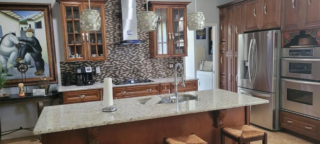 Charming Country Retreat Home Клермонт Екстер'єр фото